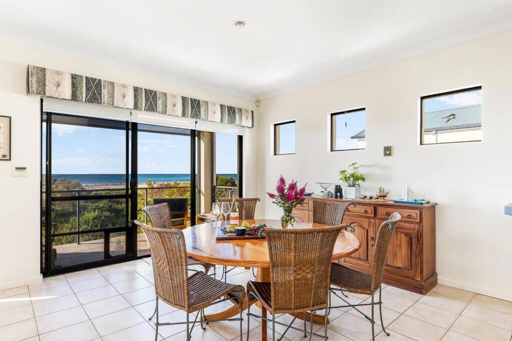 Holiday home Beachfront Family Holiday *