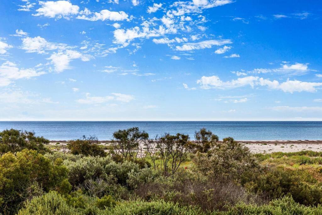 Beachfront Family Holiday *