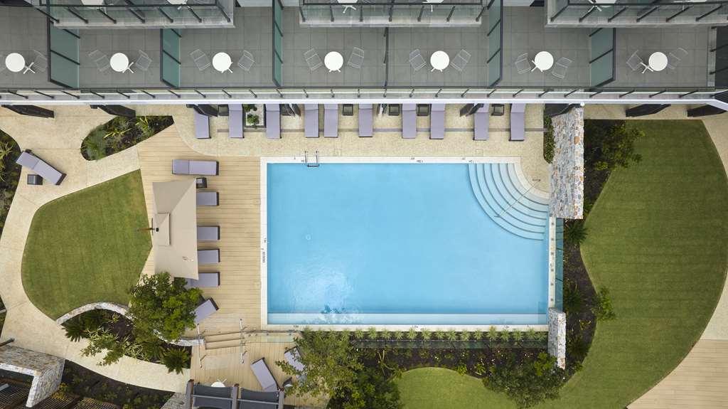 Hilton Garden Hotel *