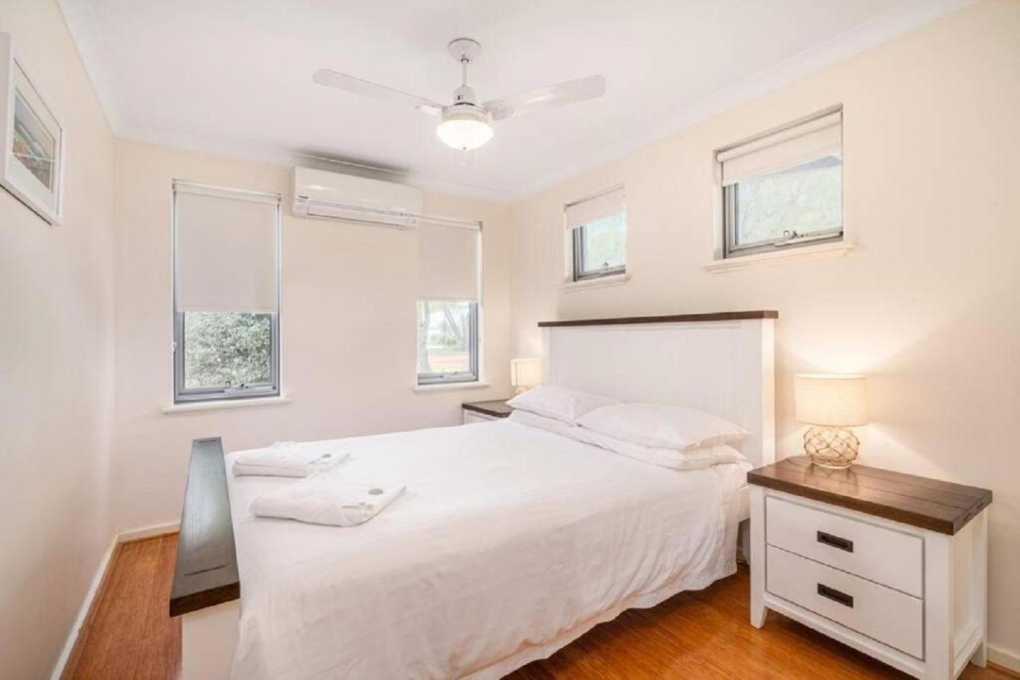 Maggies Beach House - Unit 56 At Cape View