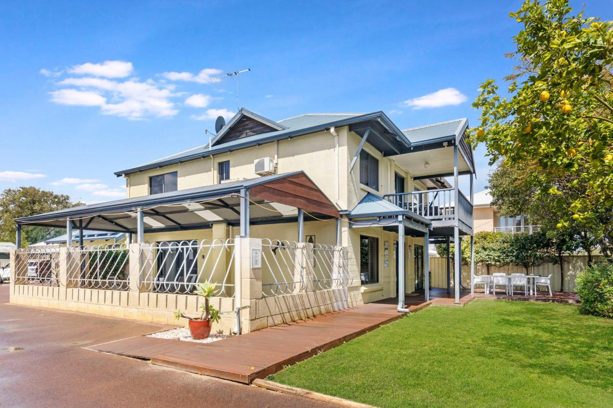 Bed & Breakfast Observatory - Adults Only