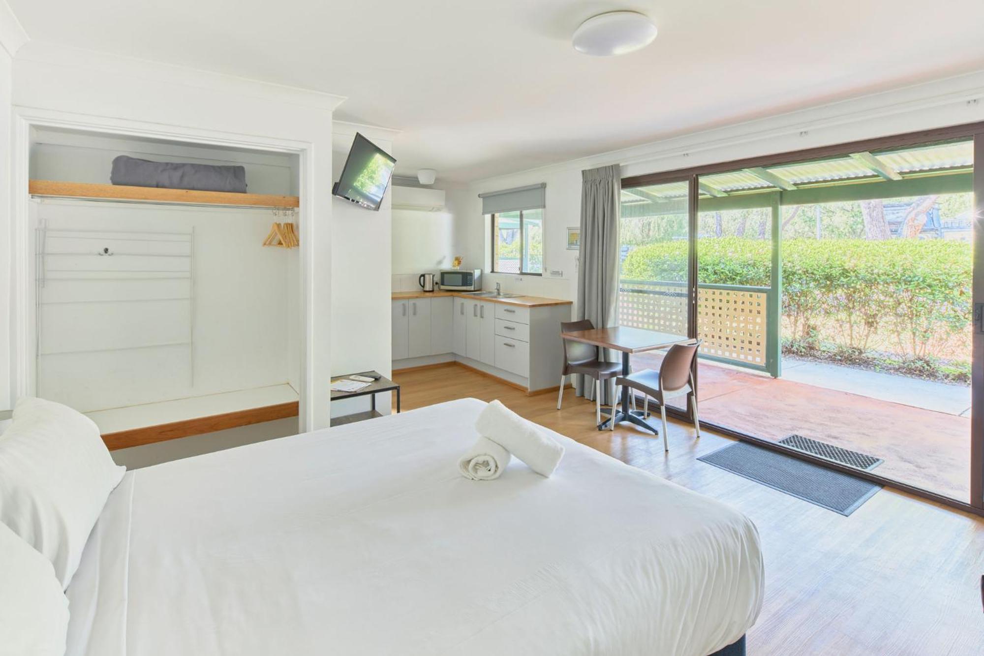 Rac Holiday park 4*