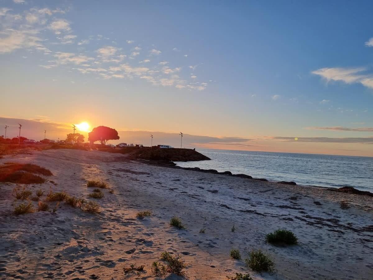 Beachfront Bliss, Waterfront Geographe Bay *