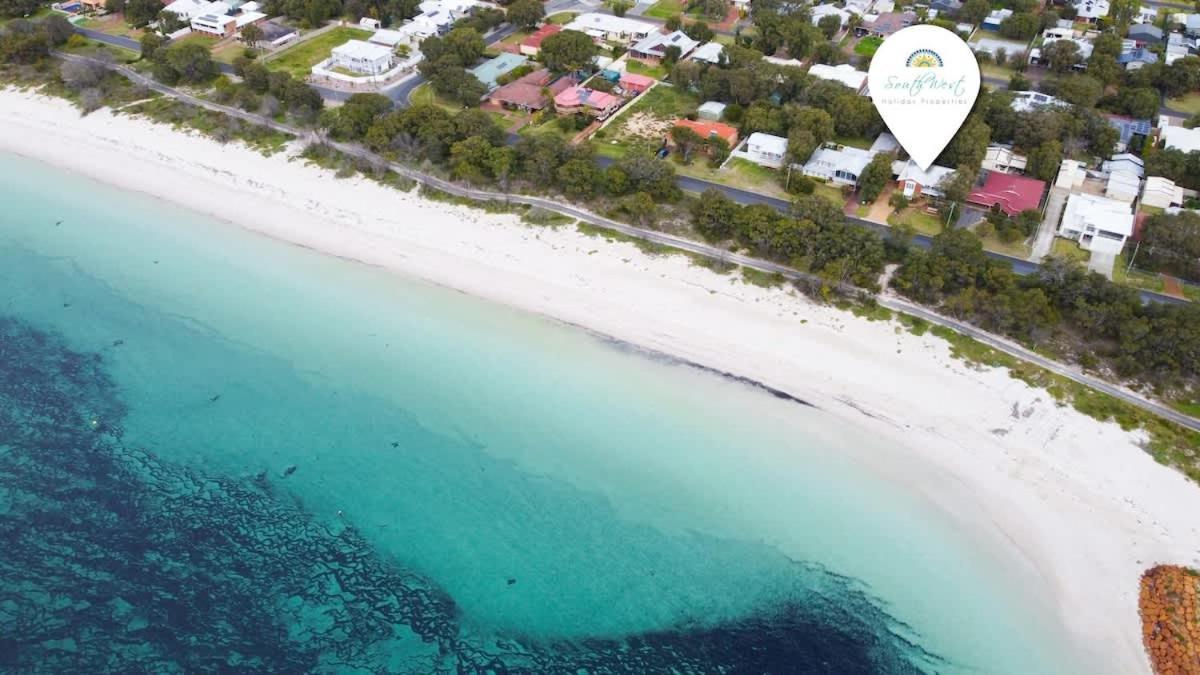 Holiday home Beachfront Bliss, Waterfront Geographe Bay *