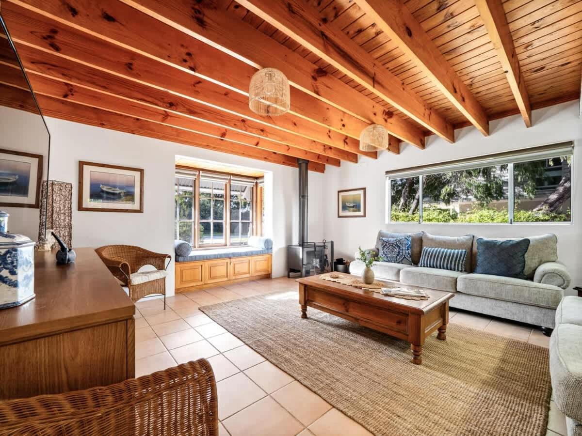 Holiday home Beachfront Bliss, Waterfront Geographe Bay