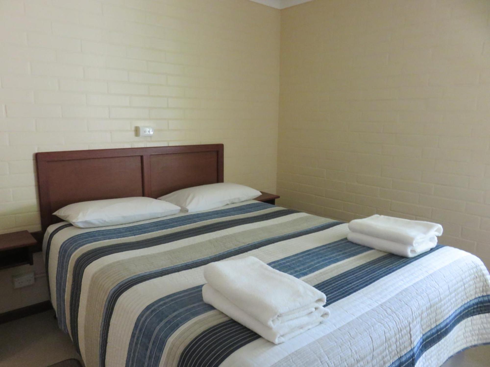 Resort Siesta Park Absolute Beachfront 3*