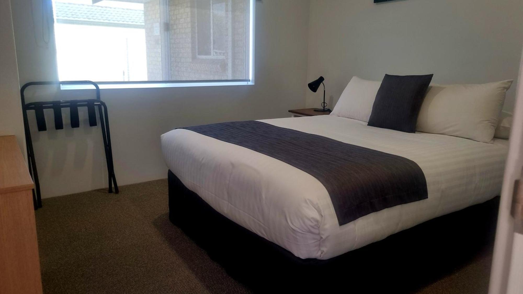 Gale Street & Motel 3*