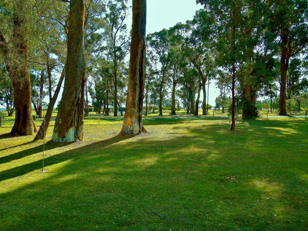 Inn The Tuarts Guest Lodge Busselton Accommodation - Adults Only Bed & Breakfast 4*