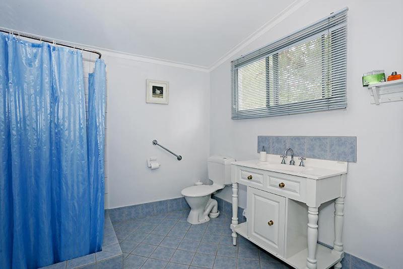 Jacaranda Guest house