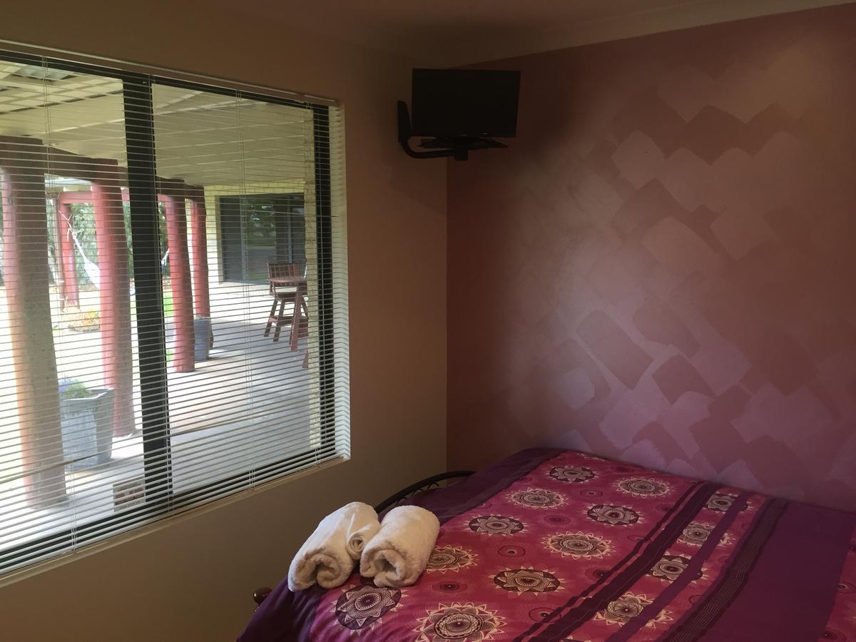 Bed & Breakfast Kalgaritch Shortstay Accomodation