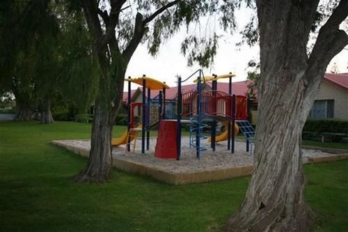 And Glamping Village 4* Busselton