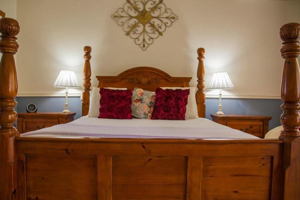 Inn The Tuarts Guest Lodge Busselton Accommodation - Adults Only Bed & Breakfast