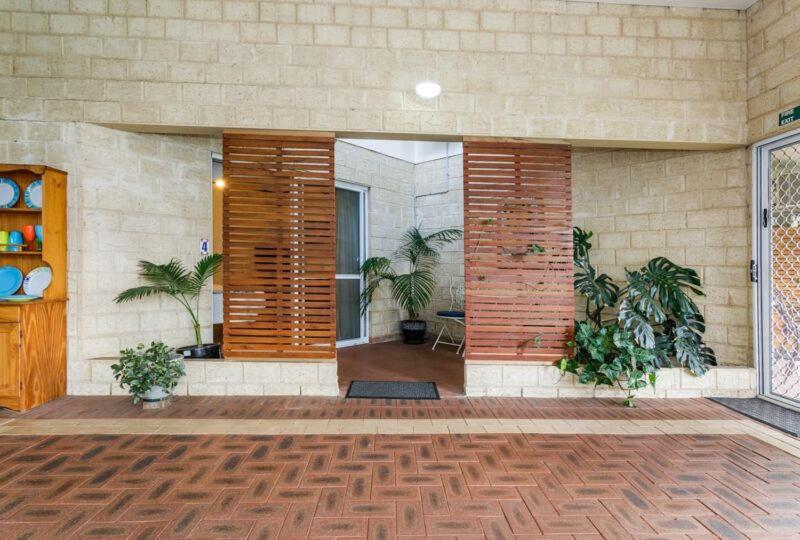 Inn The Tuarts Guest Lodge Busselton Accommodation - Adults Only 4* Busselton