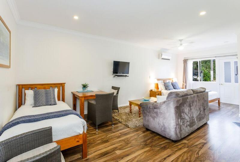 Inn The Tuarts Guest Lodge Busselton Accommodation - Adults Only Bed & Breakfast 4*