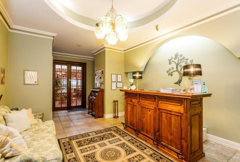 Inn The Tuarts Guest Lodge Busselton Accommodation - Adults Only
