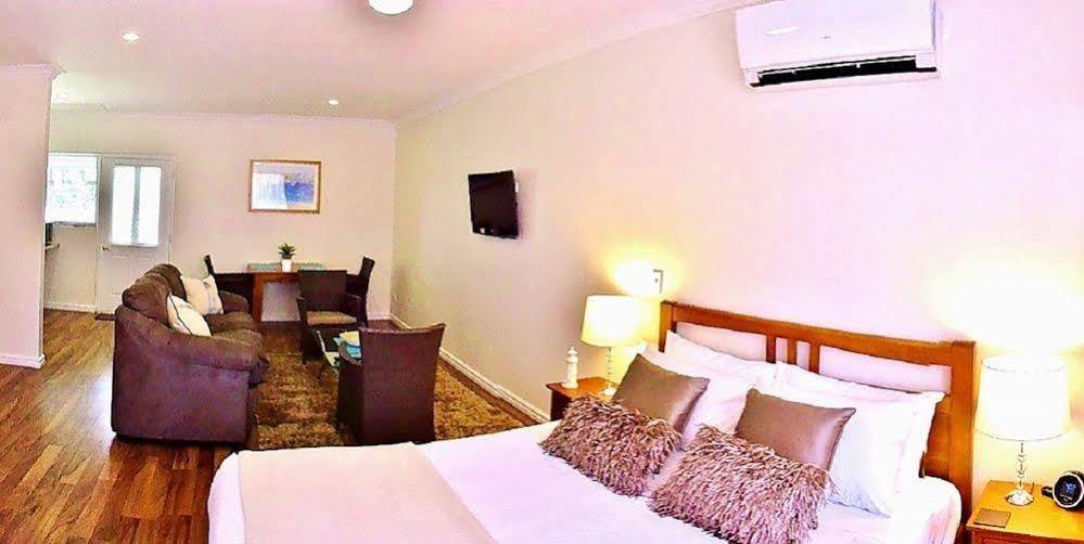 Inn The Tuarts Guest Lodge Busselton Accommodation - Adults Only 4* Busselton